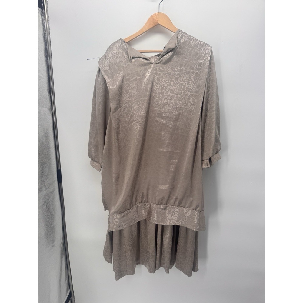 Vintage Alexis Dress 16W Champagne Beige Leopard Print Pleated Drop Waist Long S - Picture 6 of 8